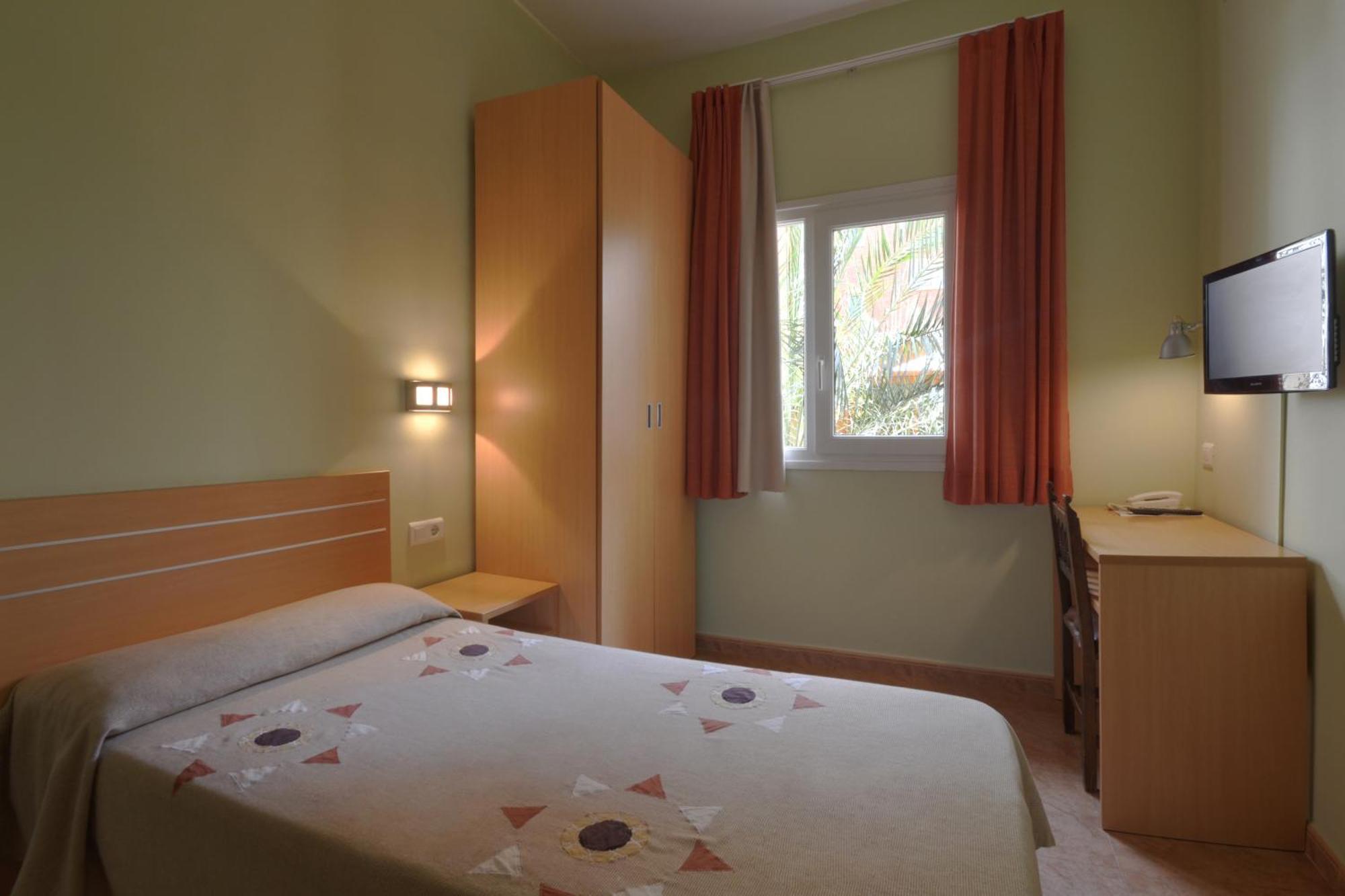 El Cami Hotel Камбрілс Номер фото